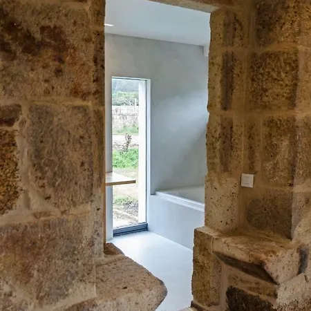 A Casa Dos Parladoiros * Mos