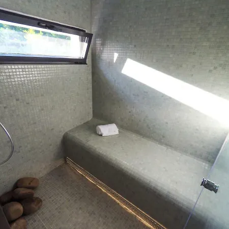 A Casa Dos Parladoiros * Mos