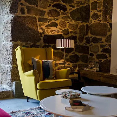 A Casa Dos Parladoiros *